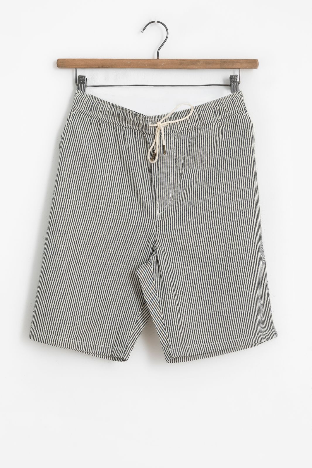 Donkerblauw gestreepte shorts