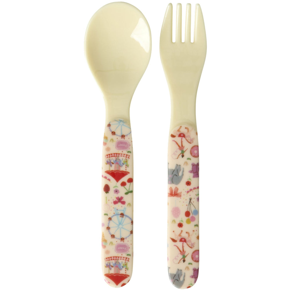 Køb Rice Pink Fun Fair Print Baby Melamine Ske og Gaffel