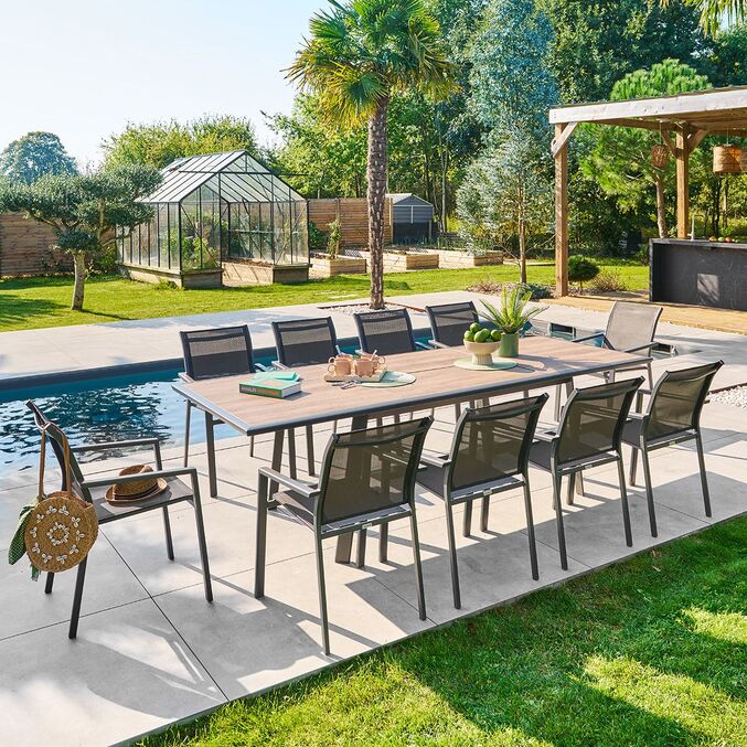 Ensemble table de jardin extensible PAVANE  + 10 fauteuils ESSENTIA Truffe & Graphite