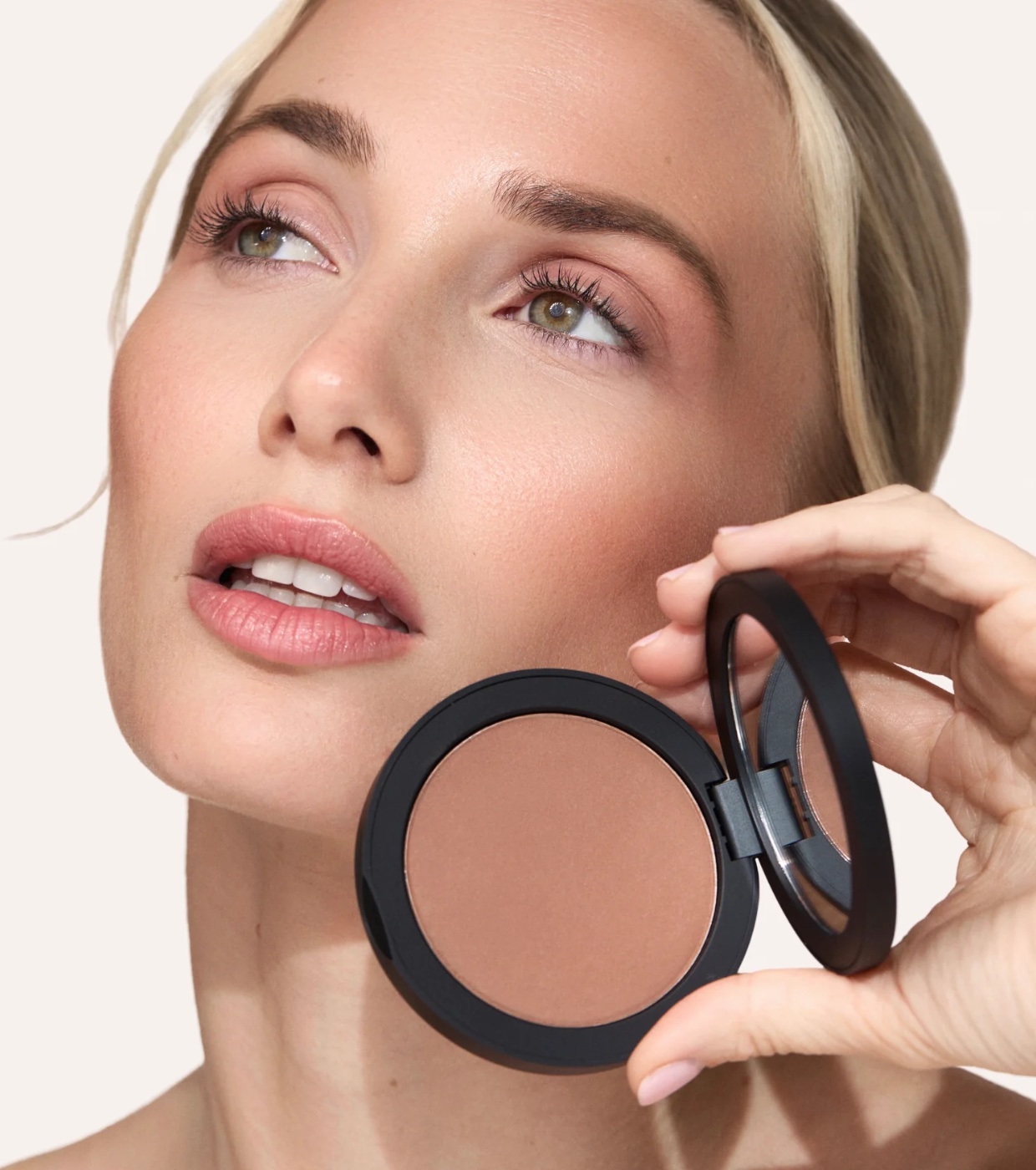 Saigu Cosmetics - *Mediterranean Glow* - Pó Bronzeador Mediterrâneo - Soft Tan