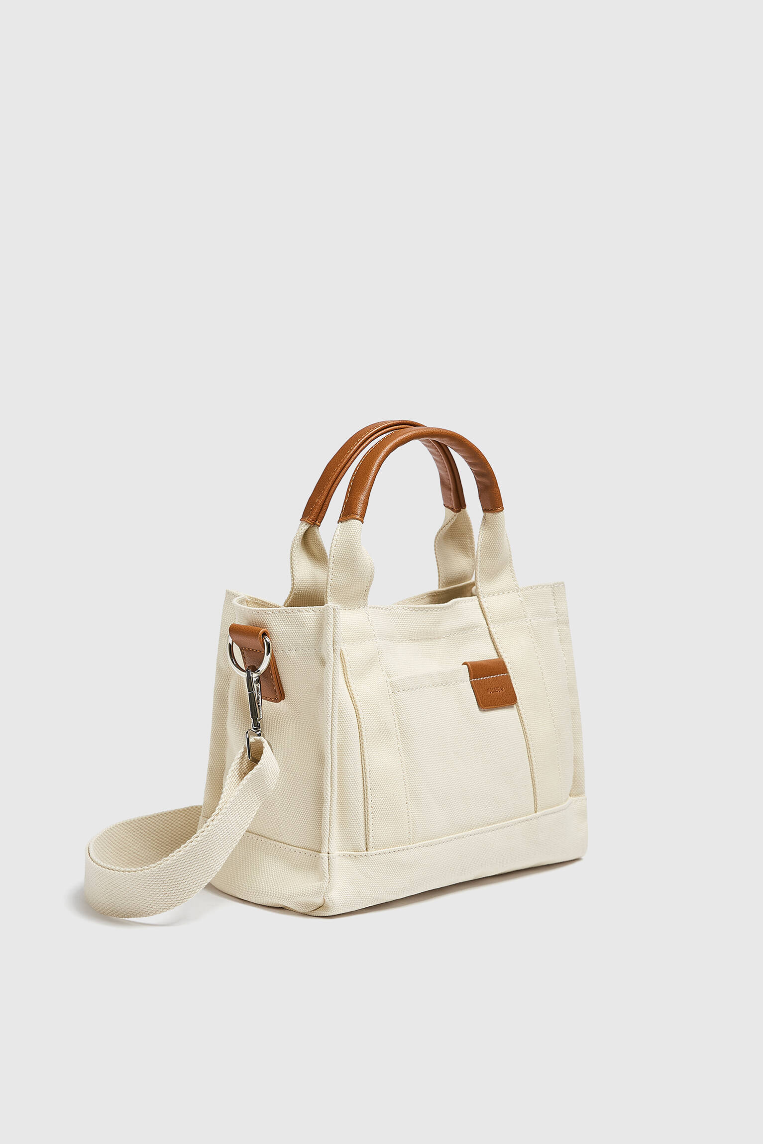 Bolsa de ombro em tecido contrastante - Cru