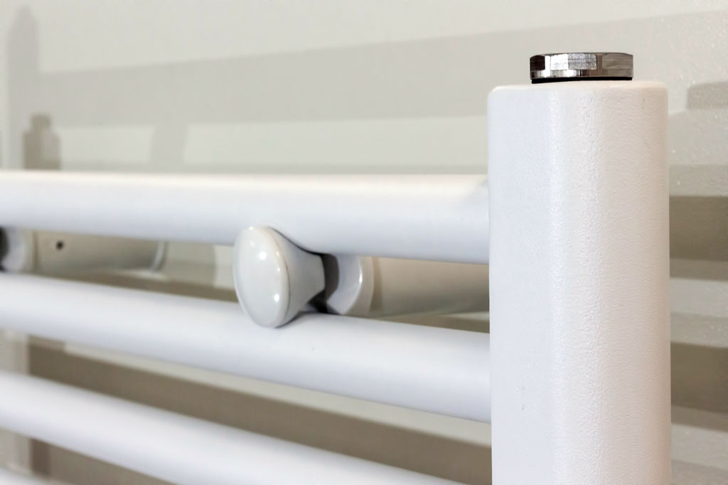 Sanigoods Base handdoek radiator 170x60 886 watt MO aansluiting wit