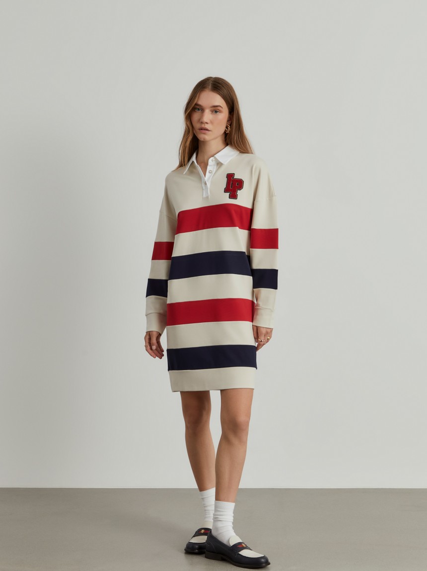 Vestido de malha às riscas