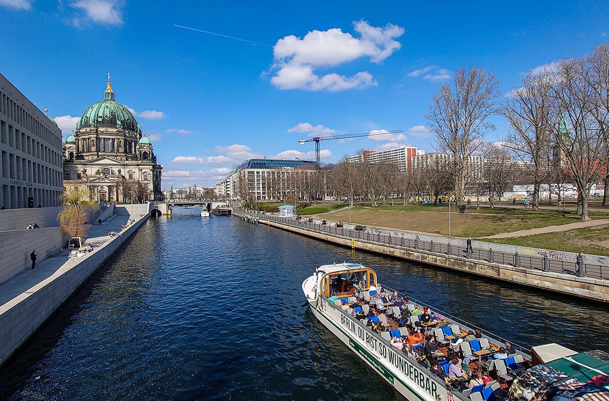Schiffsrundfahrt in Berlin