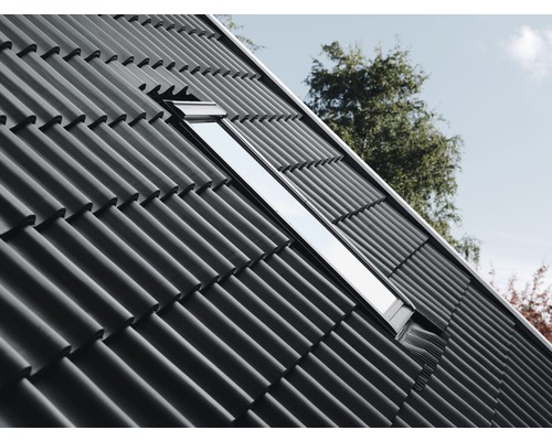 VELUX INTEGRA GGU CK02 007030 THERMO zonne-energie aangedreven draaikiepraam 55x78 cm inclusief motor, regensensor en draadloze wandschakelaar