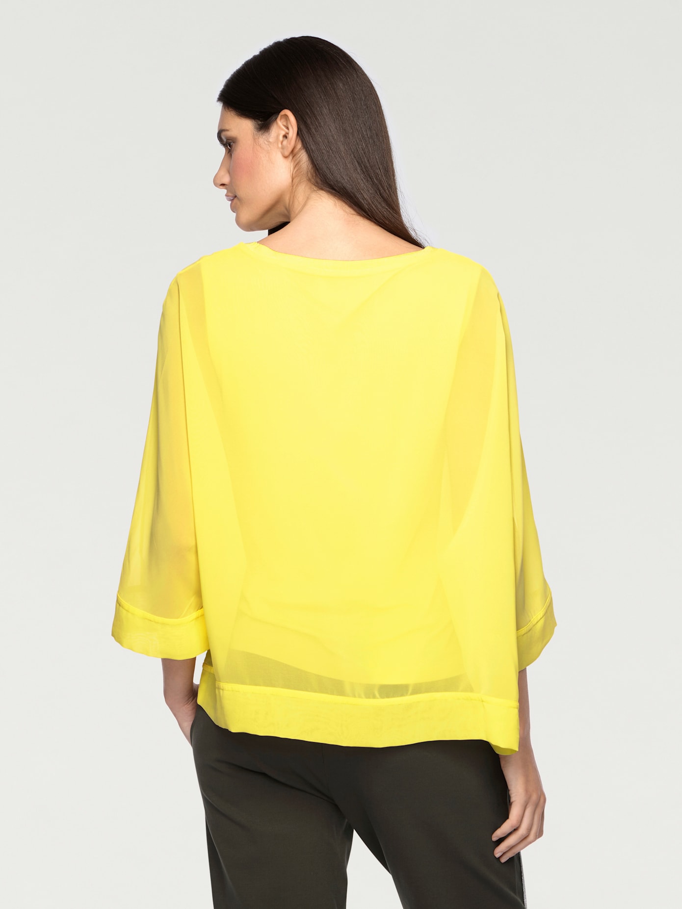T-shirt look ample tendance