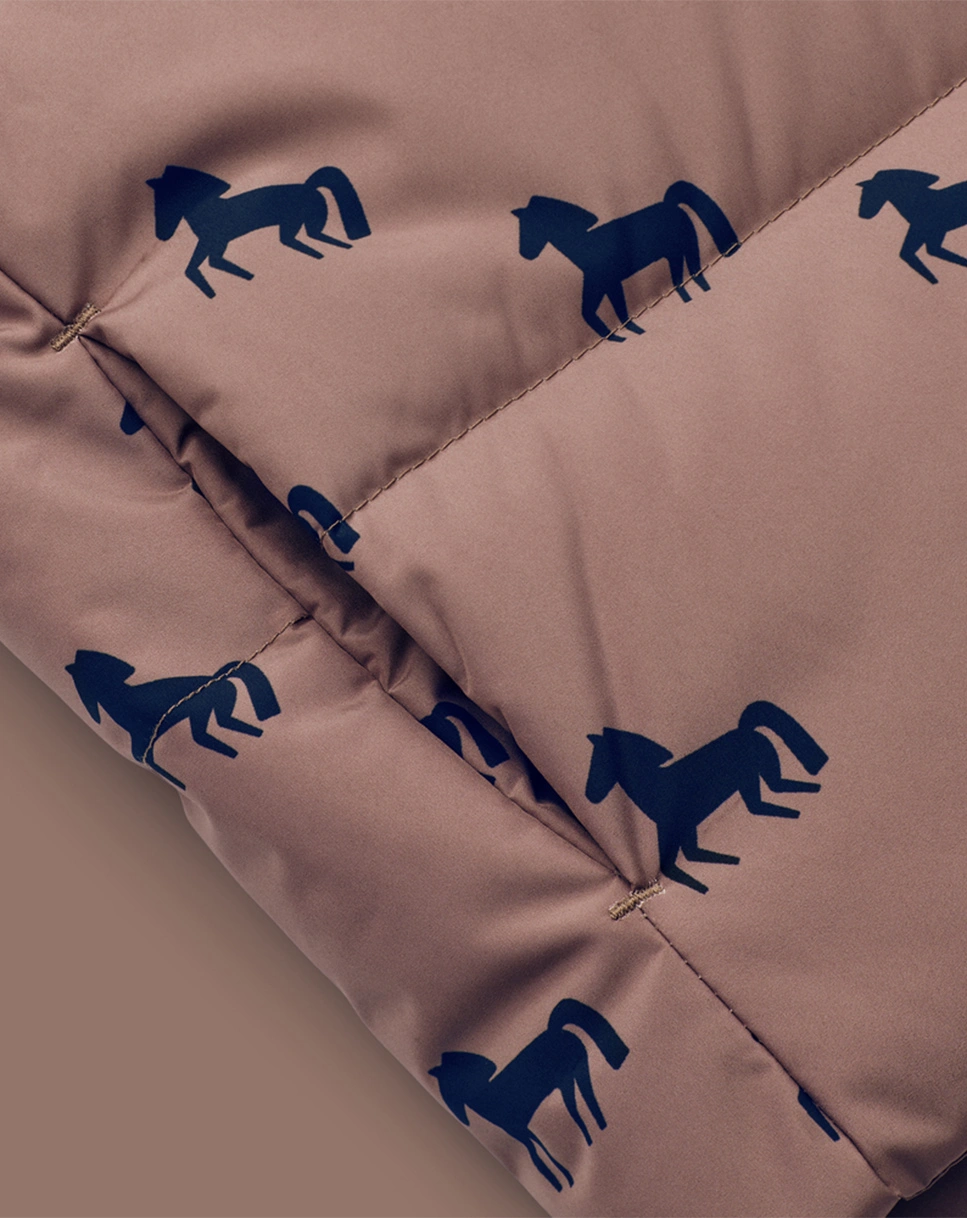 Daunen-Steppjacke PALLE - HORSES in dark rosetta