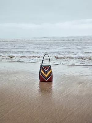Bolsa tipo saco Tommy x Pendleton Valley Stripe em couro