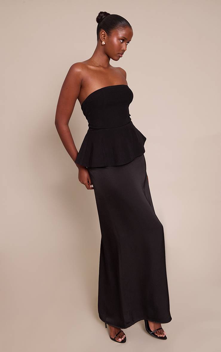 Noir Robe Longue Cintrée À Basque