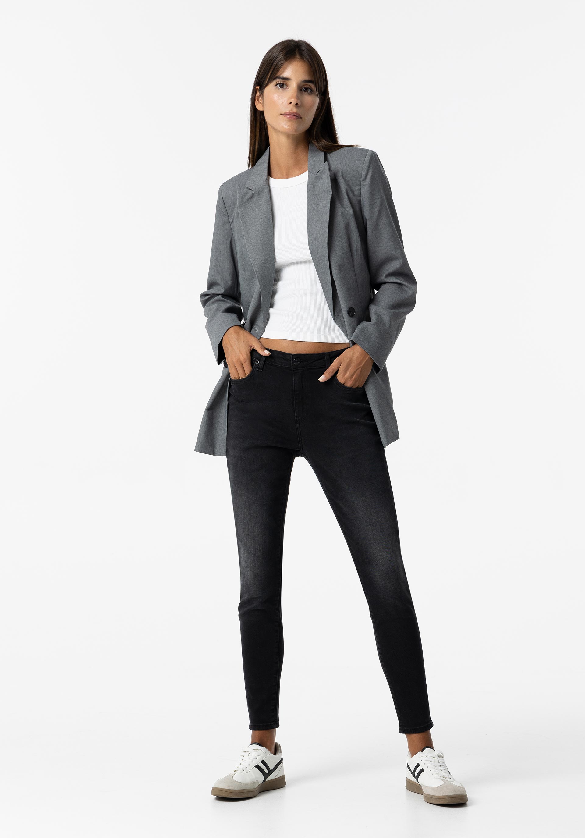 Jeans Vicky Skinny Cintura Média