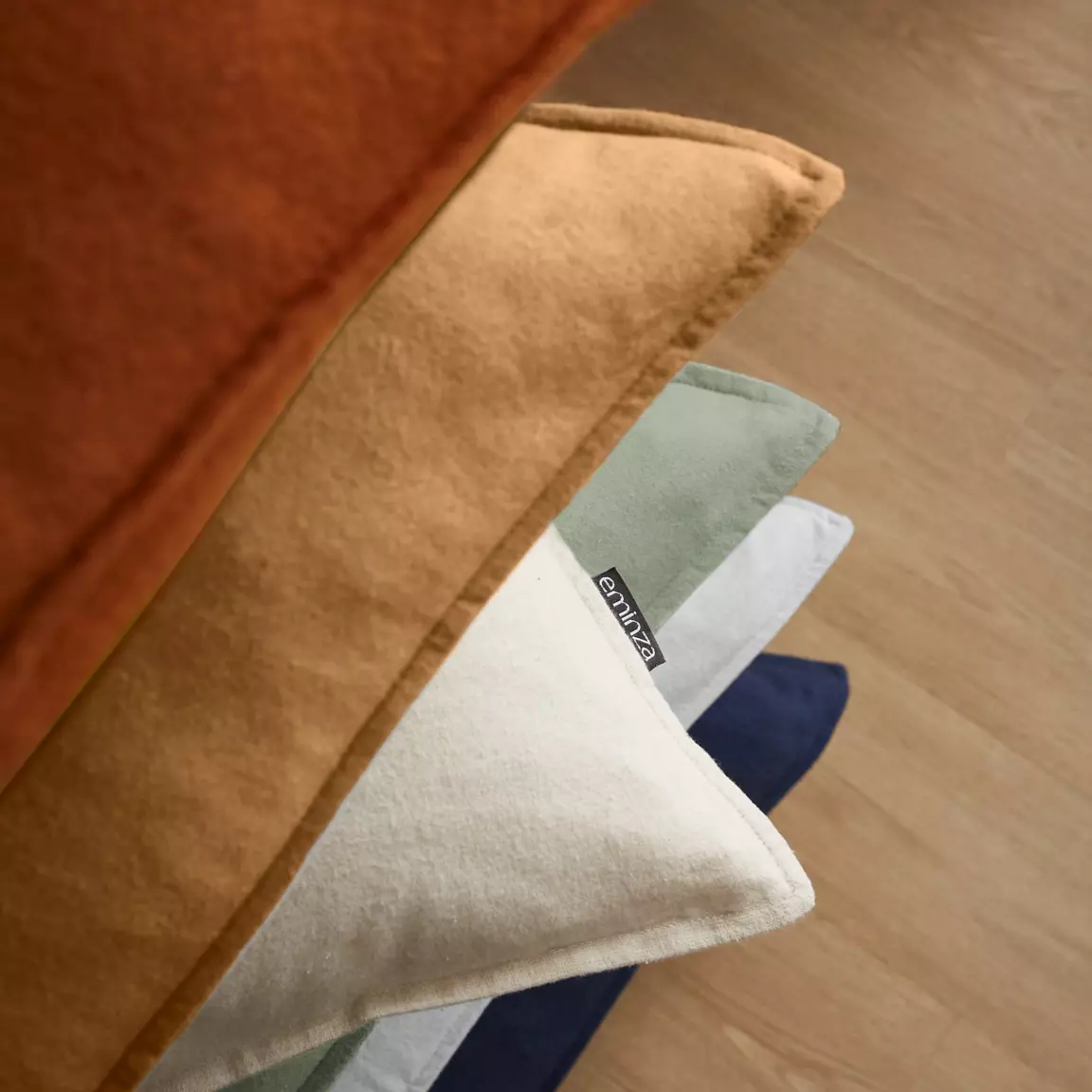 Taie d'oreiller carrée flanelle de coton (63 x 63 cm) Théa Camel