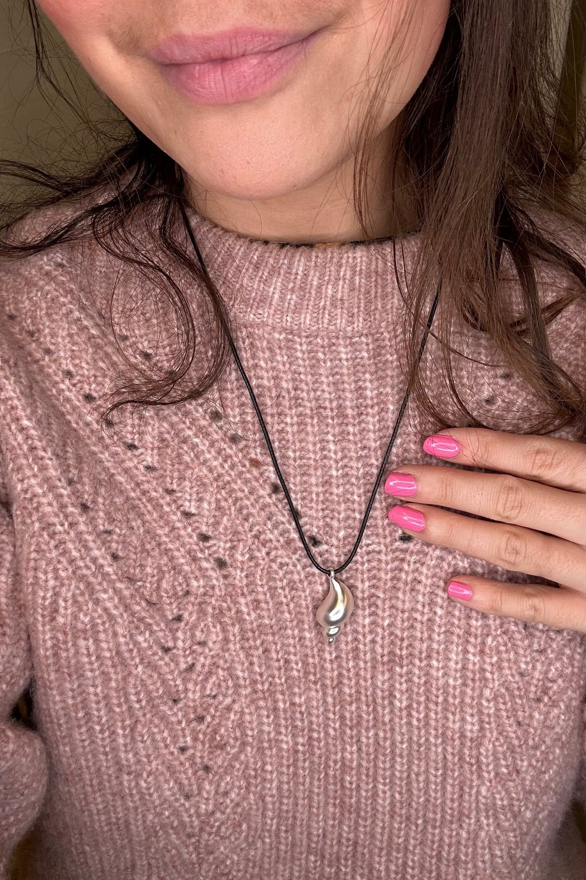 Mellow Moon Shell Necklace forsolvet