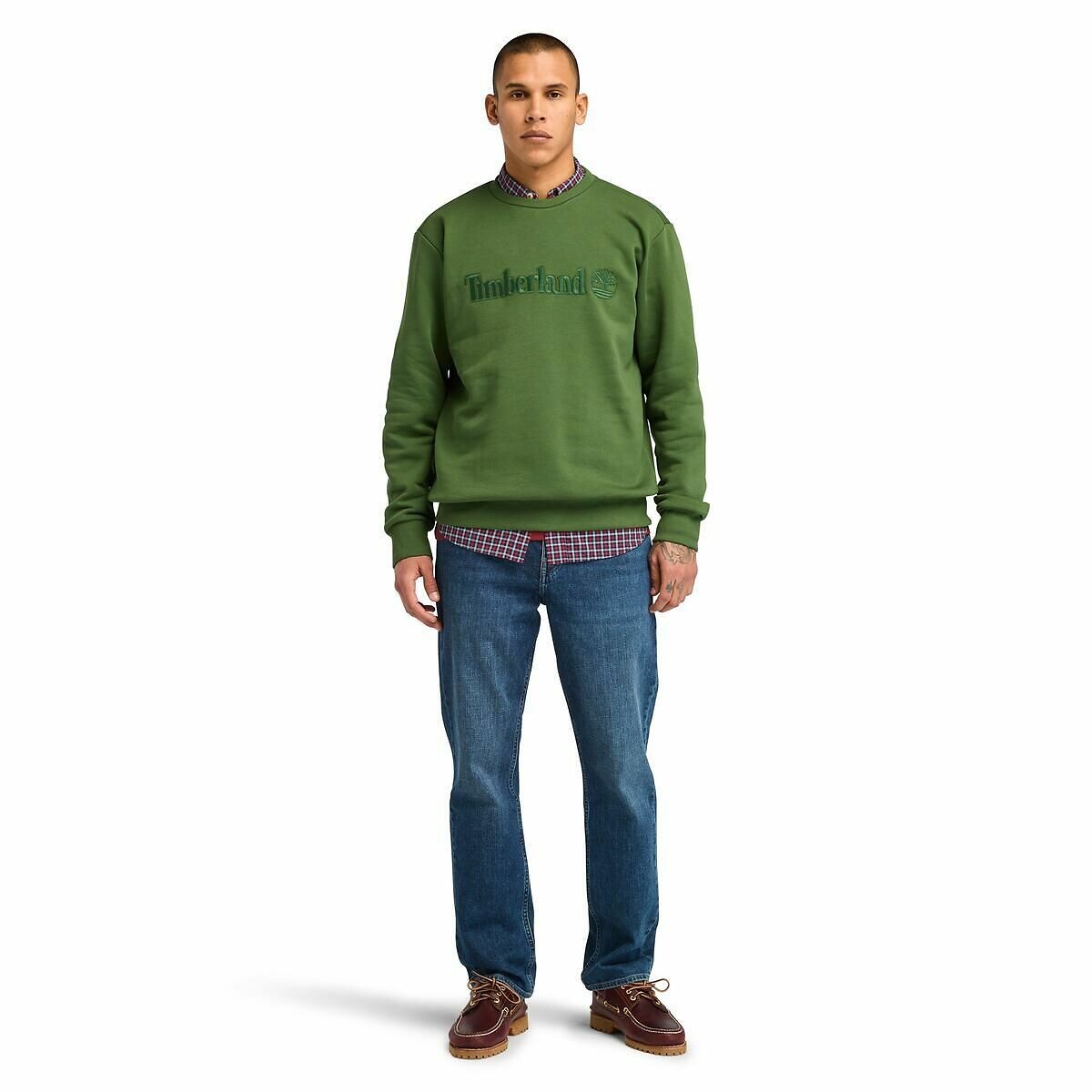 Suéter Timberland com gola redonda e logotipo bordado tom sobre tom.