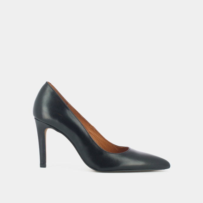 Escarpins pointus à talons  en cuir noir
