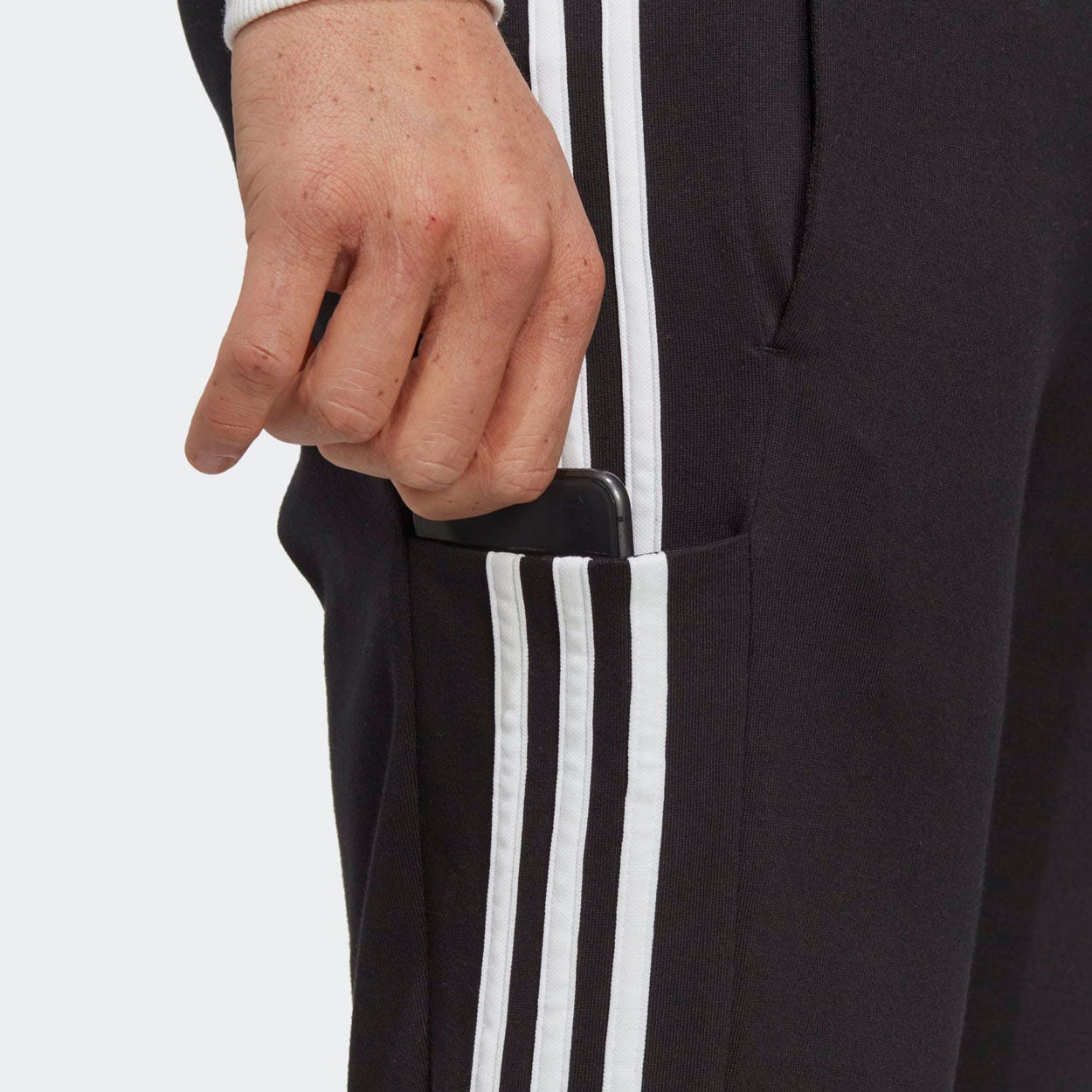 adidas  Essentials 3-Stripes