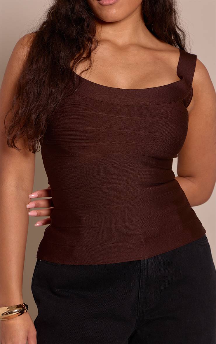 Chocolat Top À Encolure Dégagée Bandage Shape