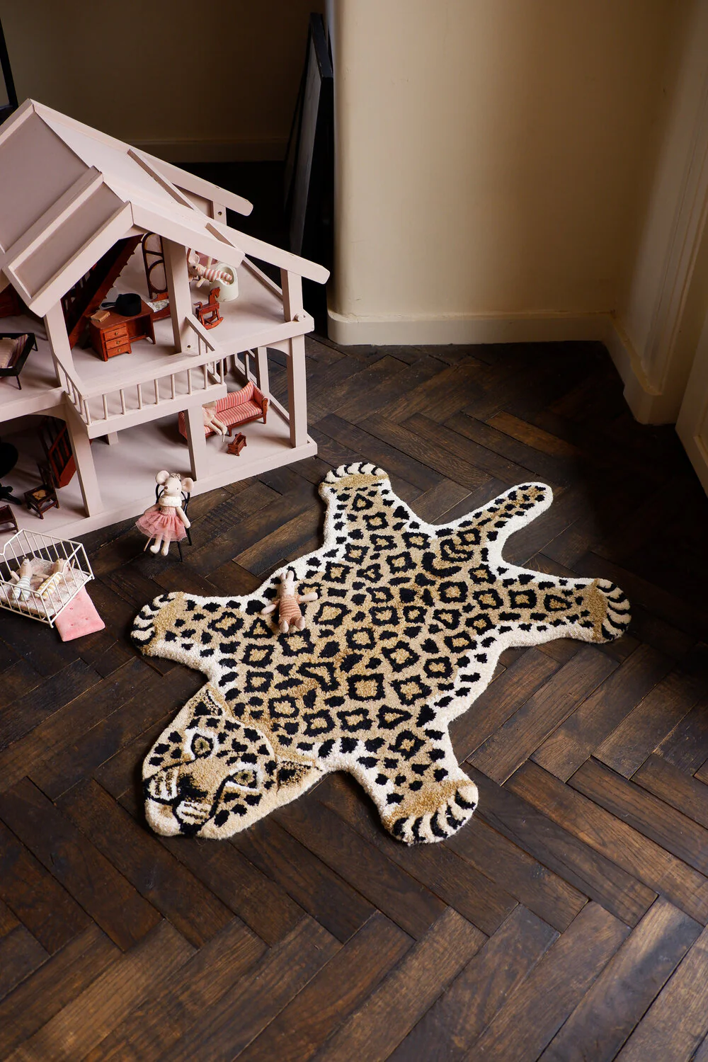Doing Goods  Loony Leopard gulvtæppe, Small - Brown