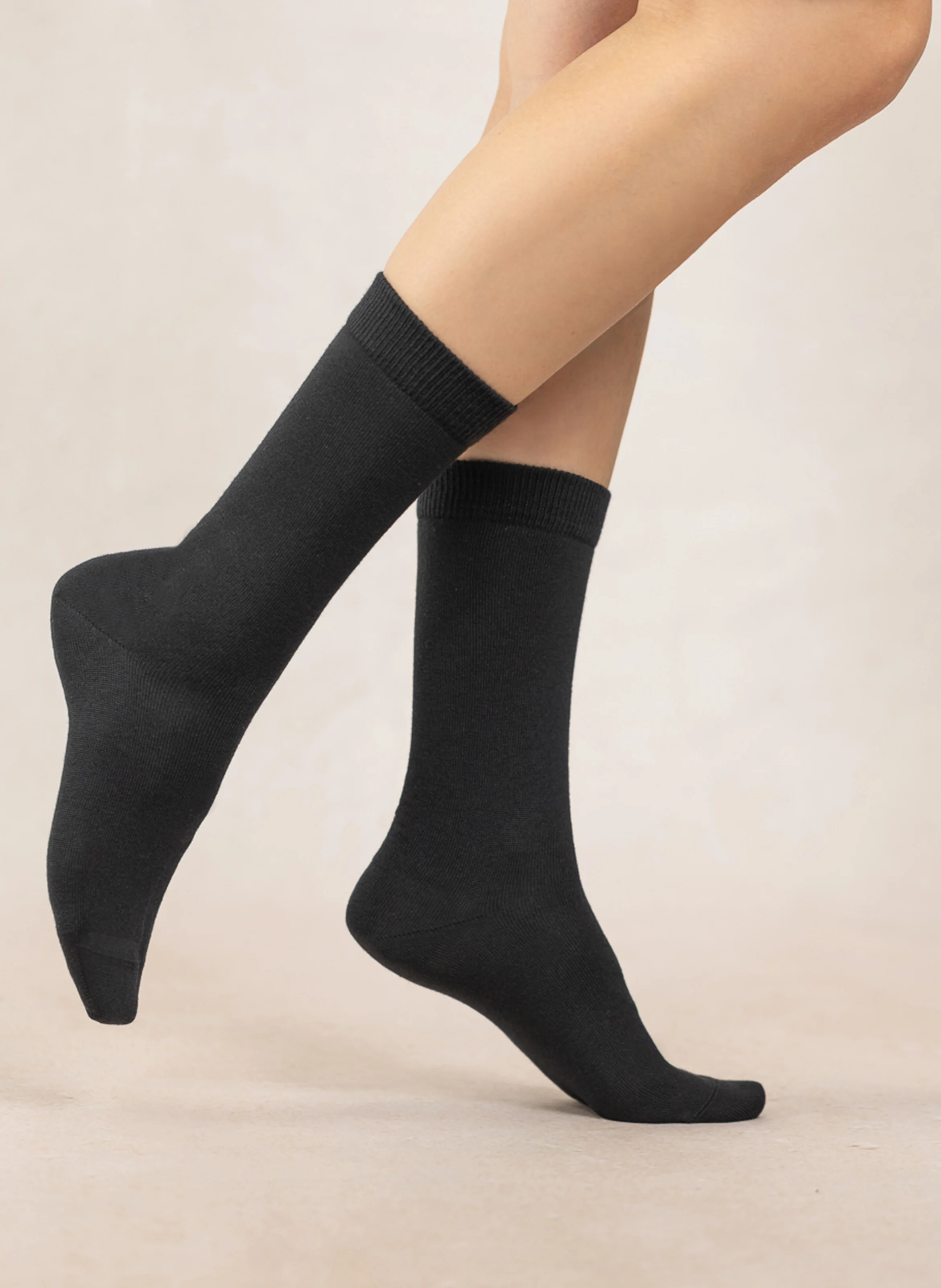 Chaussettes en laine et soie mélangé | Noir