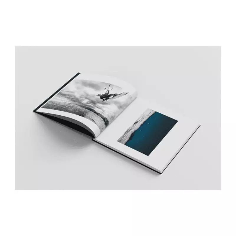 Livre MYSTIC Unseen photo book by Ydwer Multiple Color