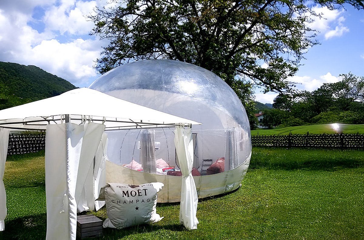 Außergewöhnliche Übernachtung im Bubble Tent Weyregg am Attersee für 2 (1 Nacht)