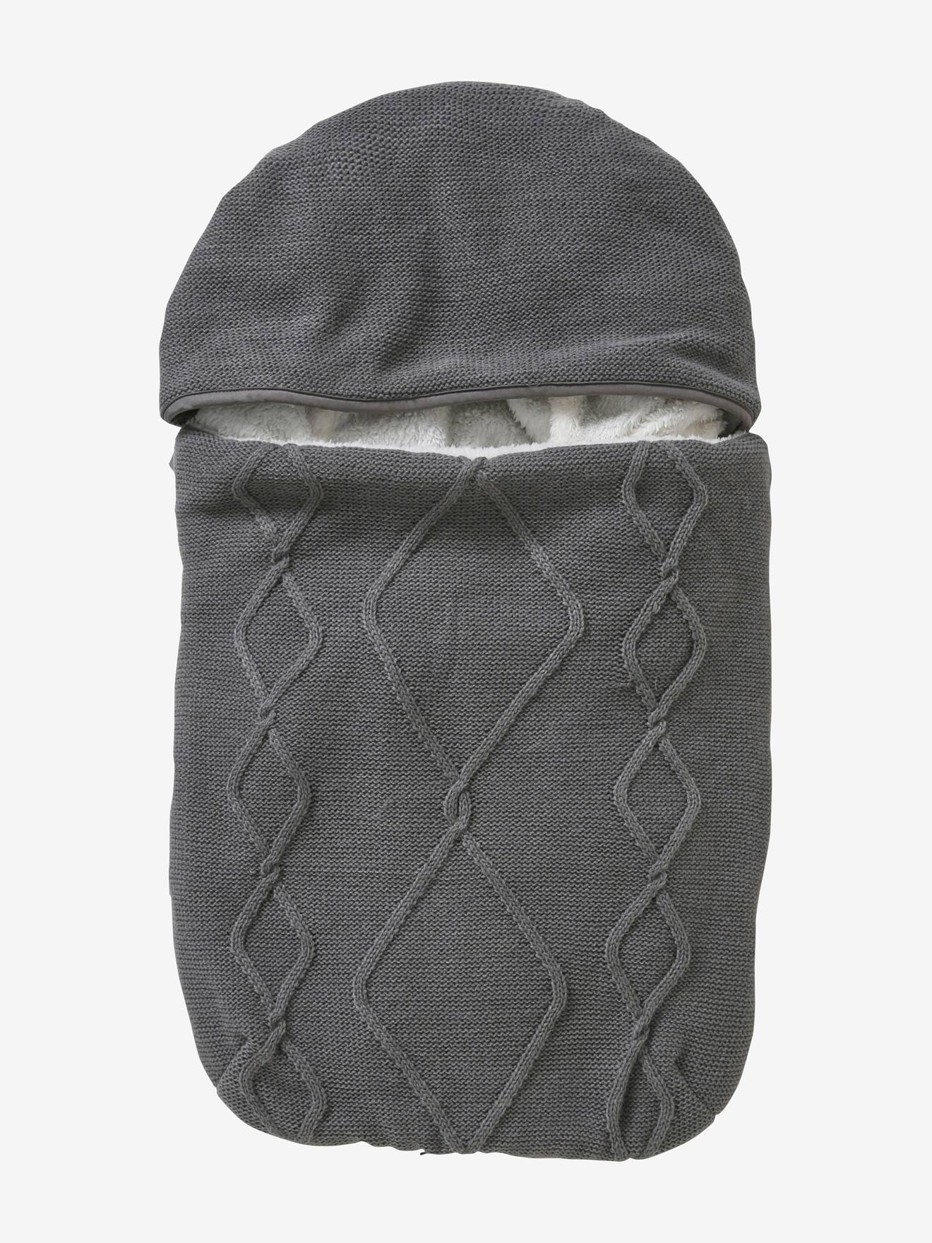 Capa para bebê conforto/cadeirinha de carro em tricô liso marrom claro com forro de lã