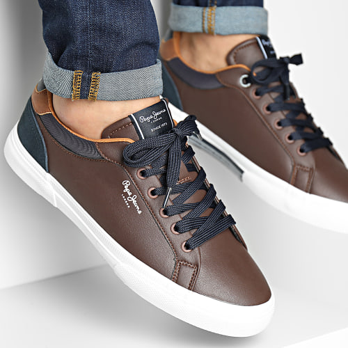 Baskets Kenton Court PMS30839 Brown