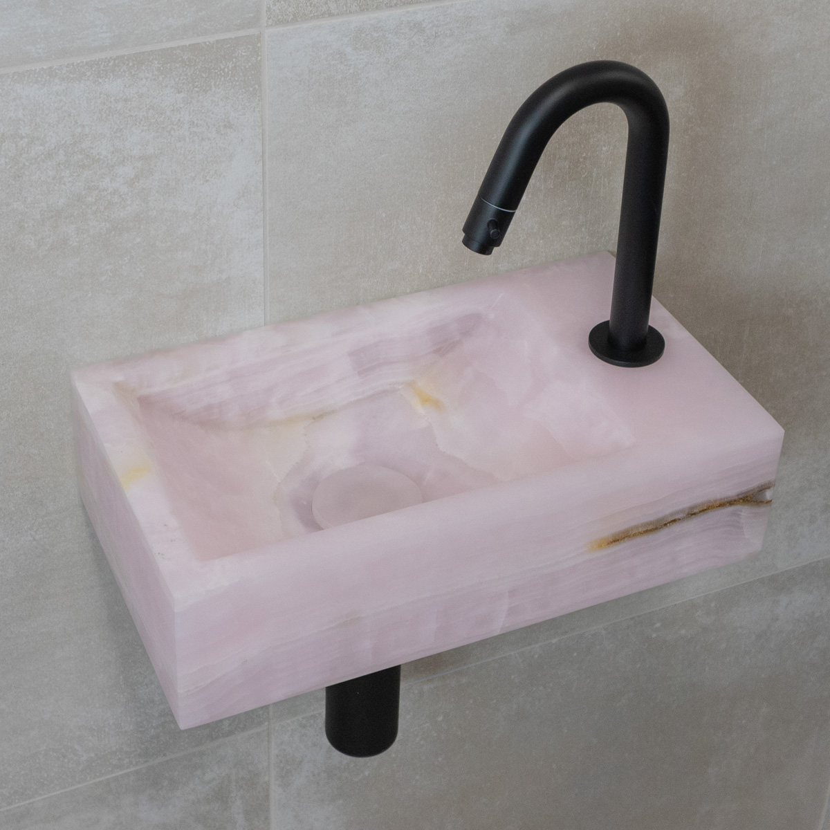 Saniclear Pink Onyx fonteinset met gebogen kraan in mat zwart