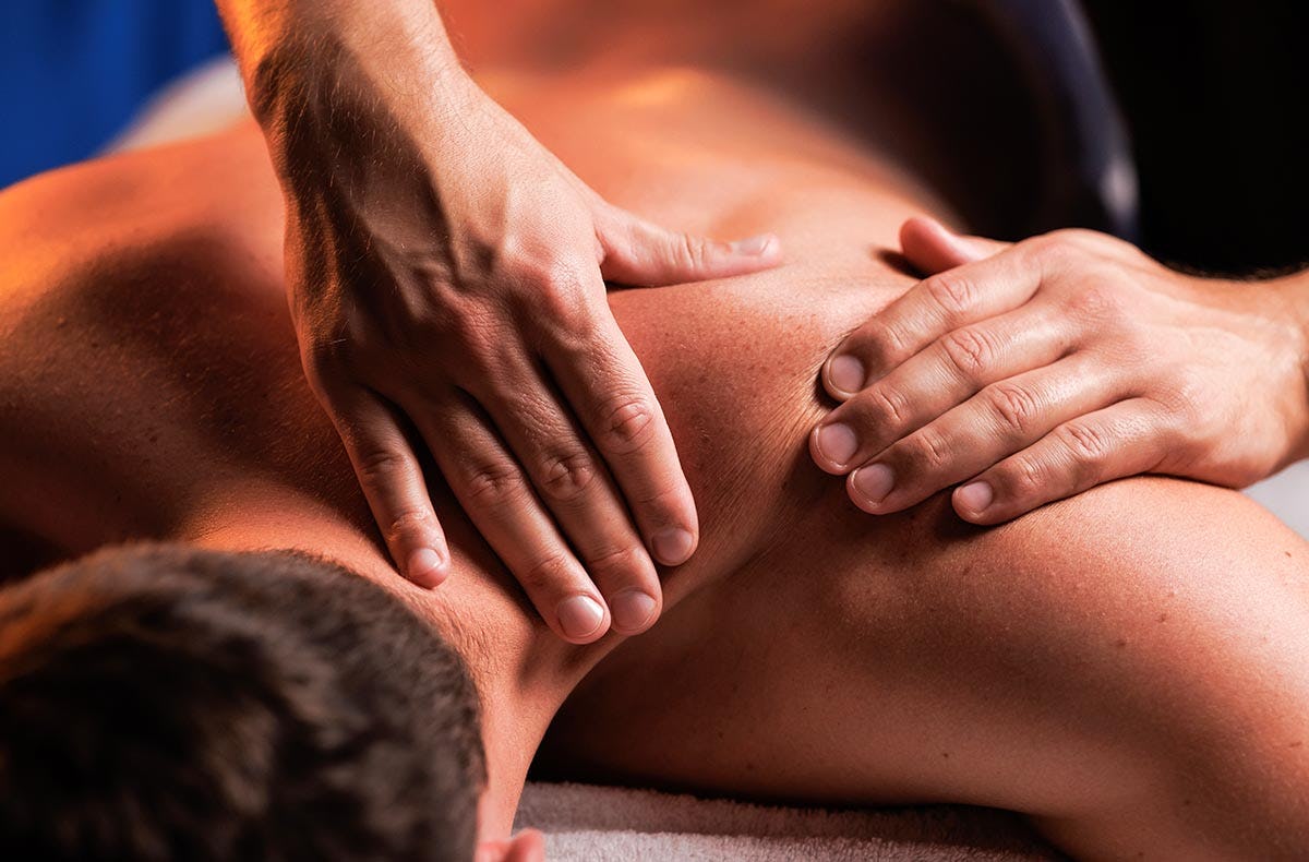 Rücken- und Nackenmassage mit Wärme Bad Salzuflen