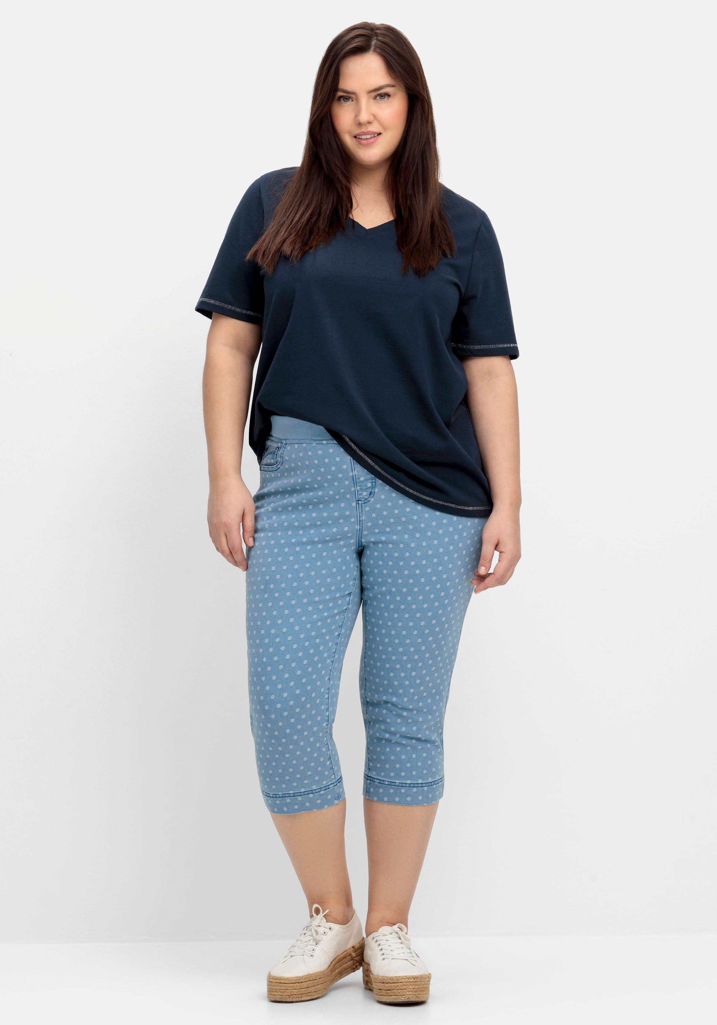 Gepunktete Caprijeans mit Gummibund