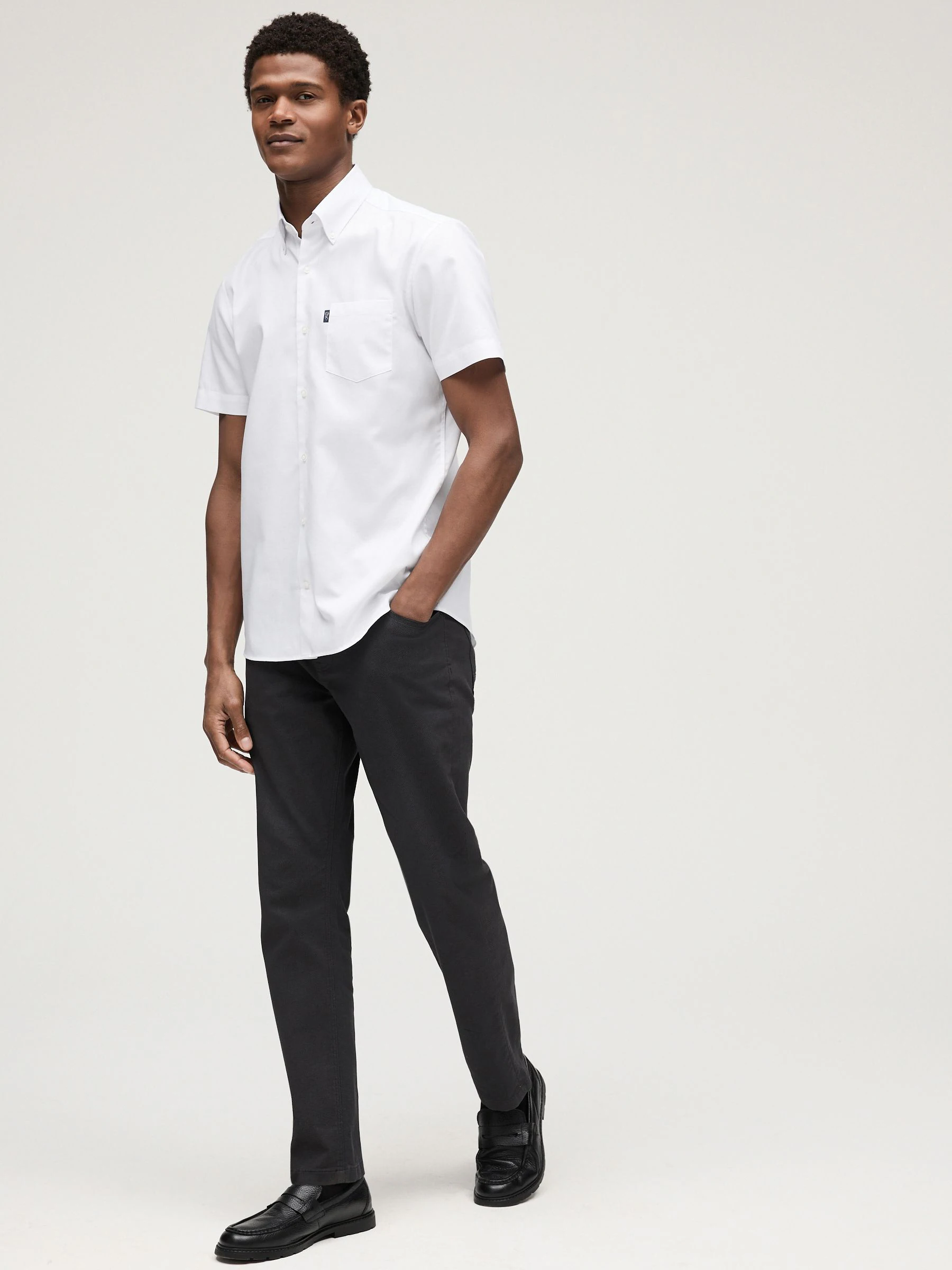 Wit - Slim Fit - Gemakkelijk te strijken Oxford overhemd met korte mouwen en knopen