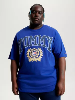 Camiseta Plus College Logo Oversized Fit