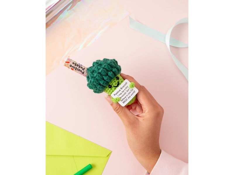 I AM CREATIVE Glücksbringer Positiv Broccoli Gehäkeltes Mini Plüsch