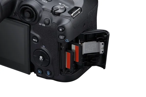 Canon EOS R7 - Digitalkamera - spejlløst - 32.5 MP - 4K / 60 fps - 8.3x optisk zoom RF-S 18-150 mm F3.5-6.3 IS STM objektiv - Wi-Fi, Bluetooth
