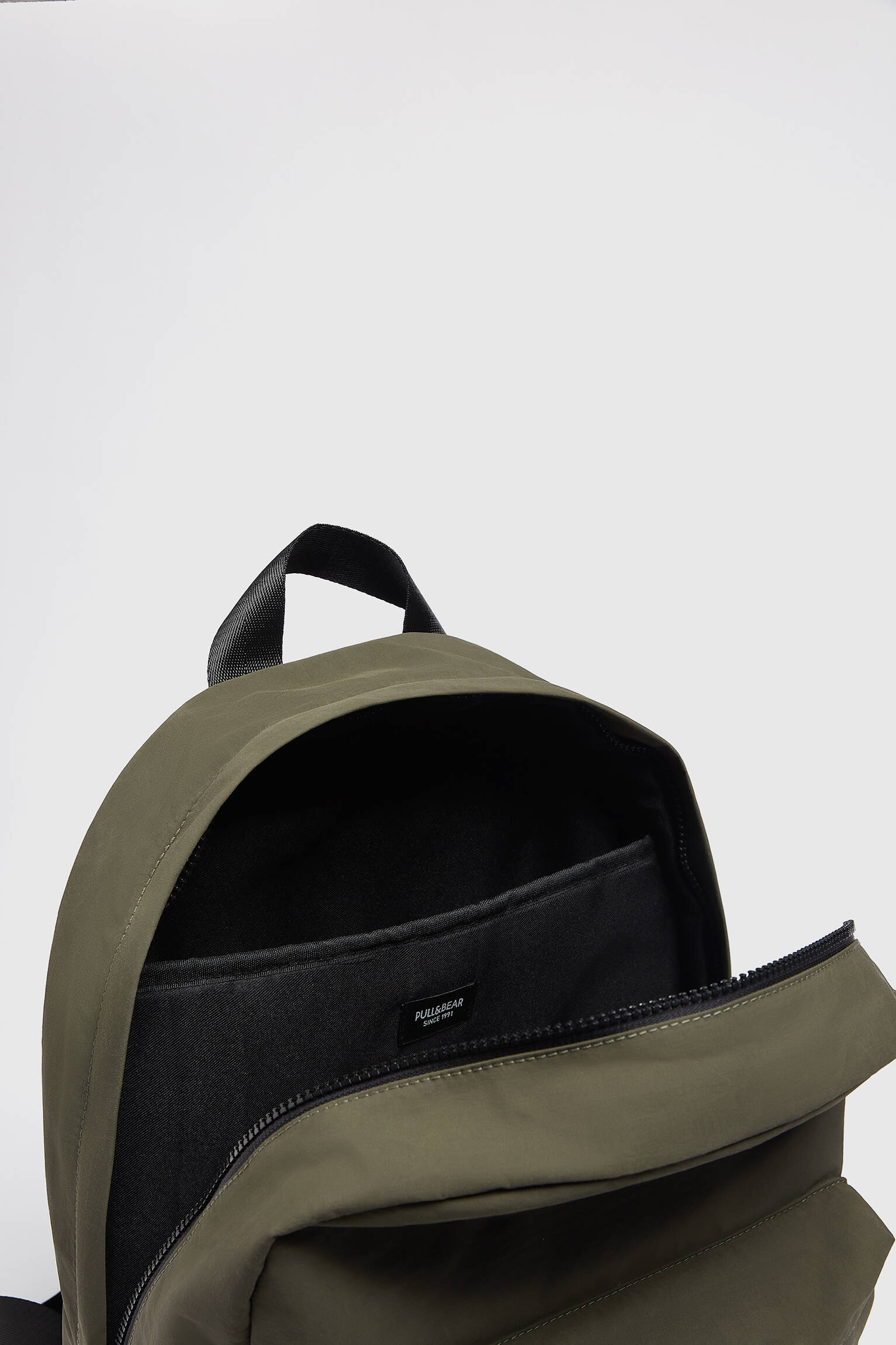 Mochila STWD - Cáqui
