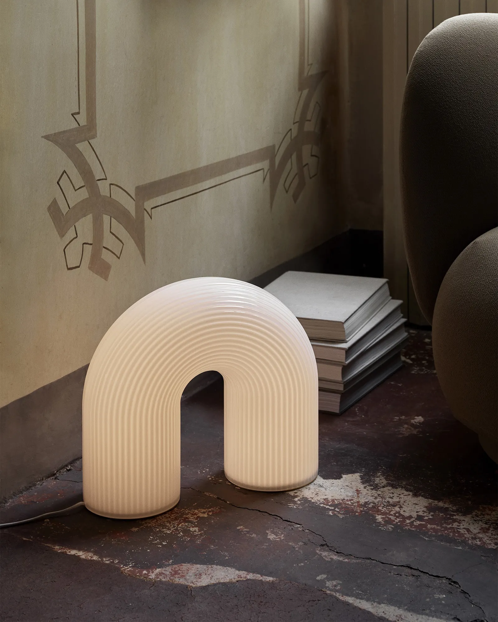 ferm LIVING Vuelta Floor Lamp - EU PLUG