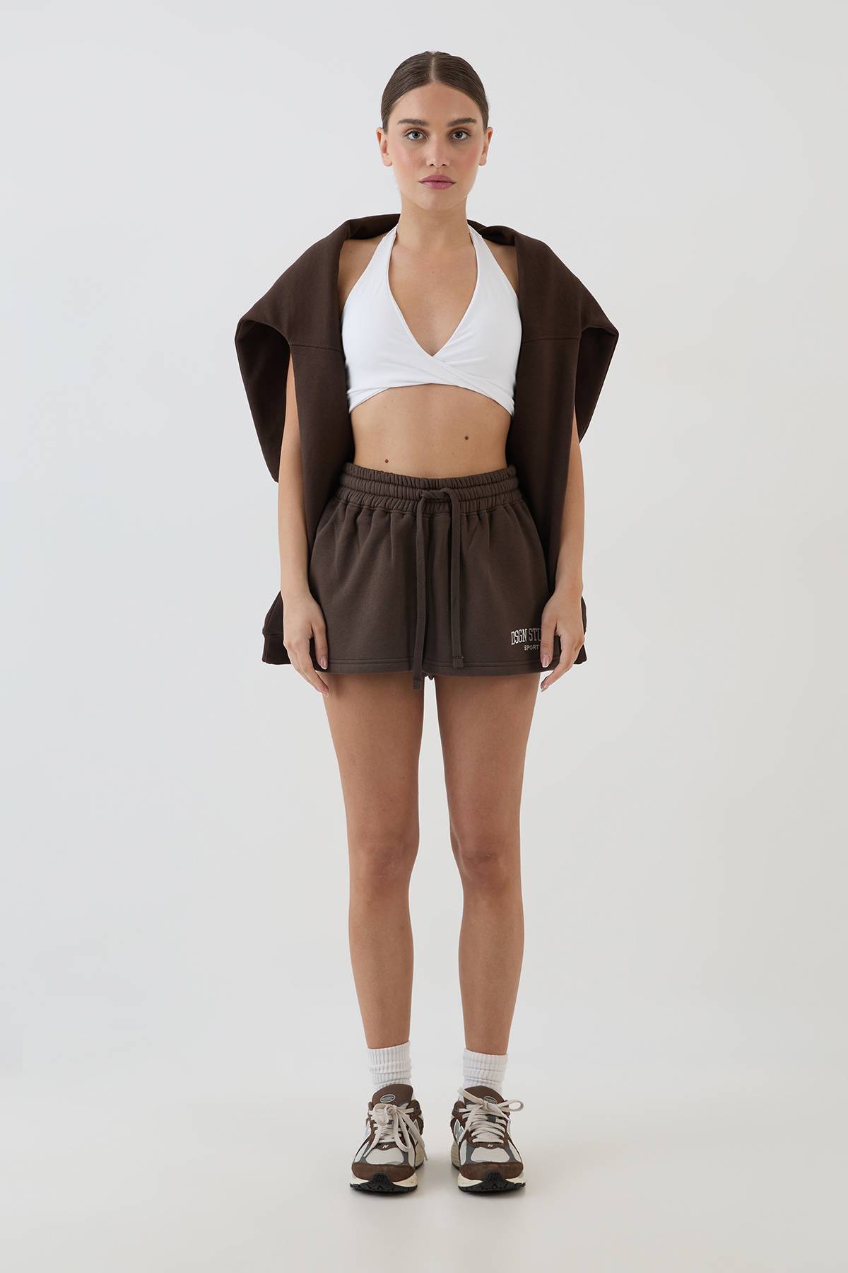 Short Ample En Molleton Avec Appliqué Collégial Dsgn Studio