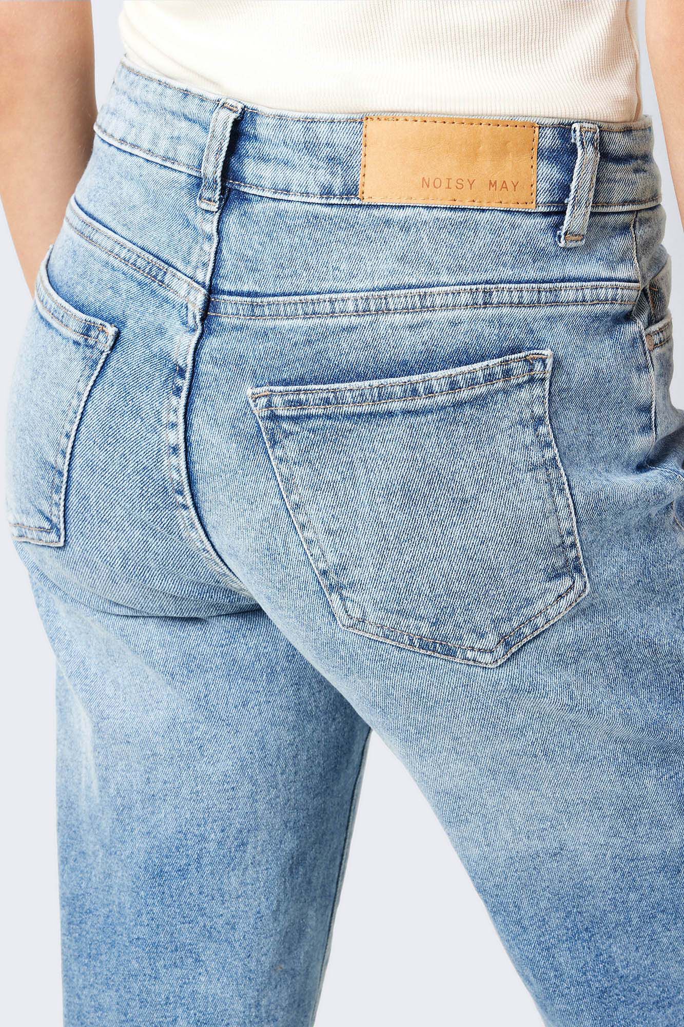 calças jeans de perna larga