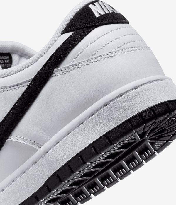 Nike SB Dunk Low Pro Schuh (white white black)