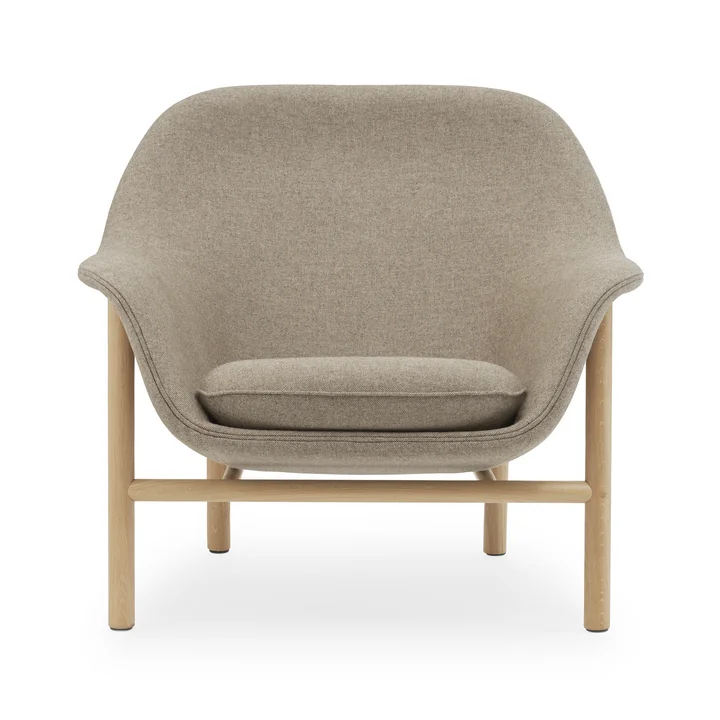 Normann Copenhagen - Drape Lounge Chair, low, schwarz / Synergy 32
