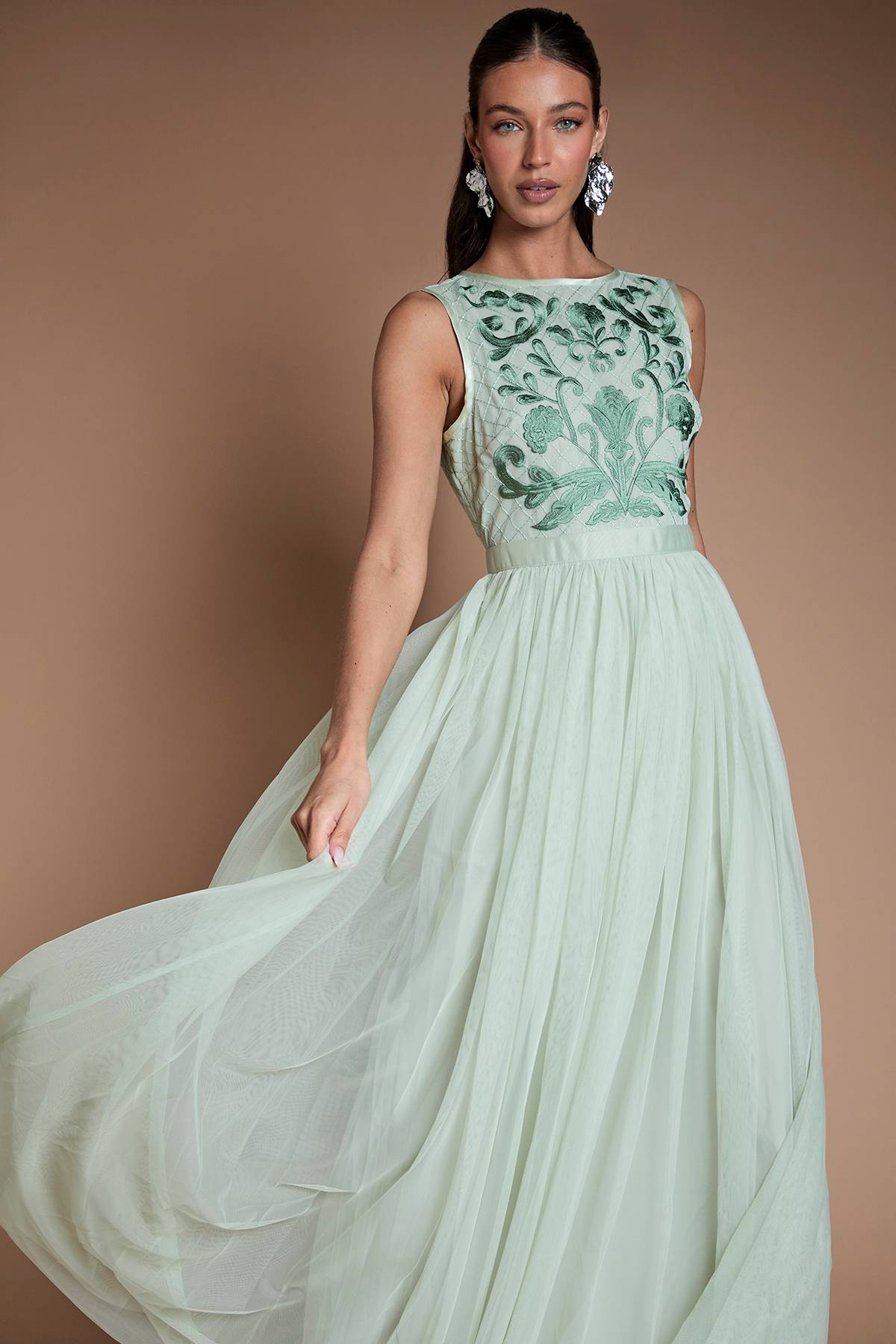 Coast Robe Longue De Demoiselle D'honneur À Broderies Florales Linéaires