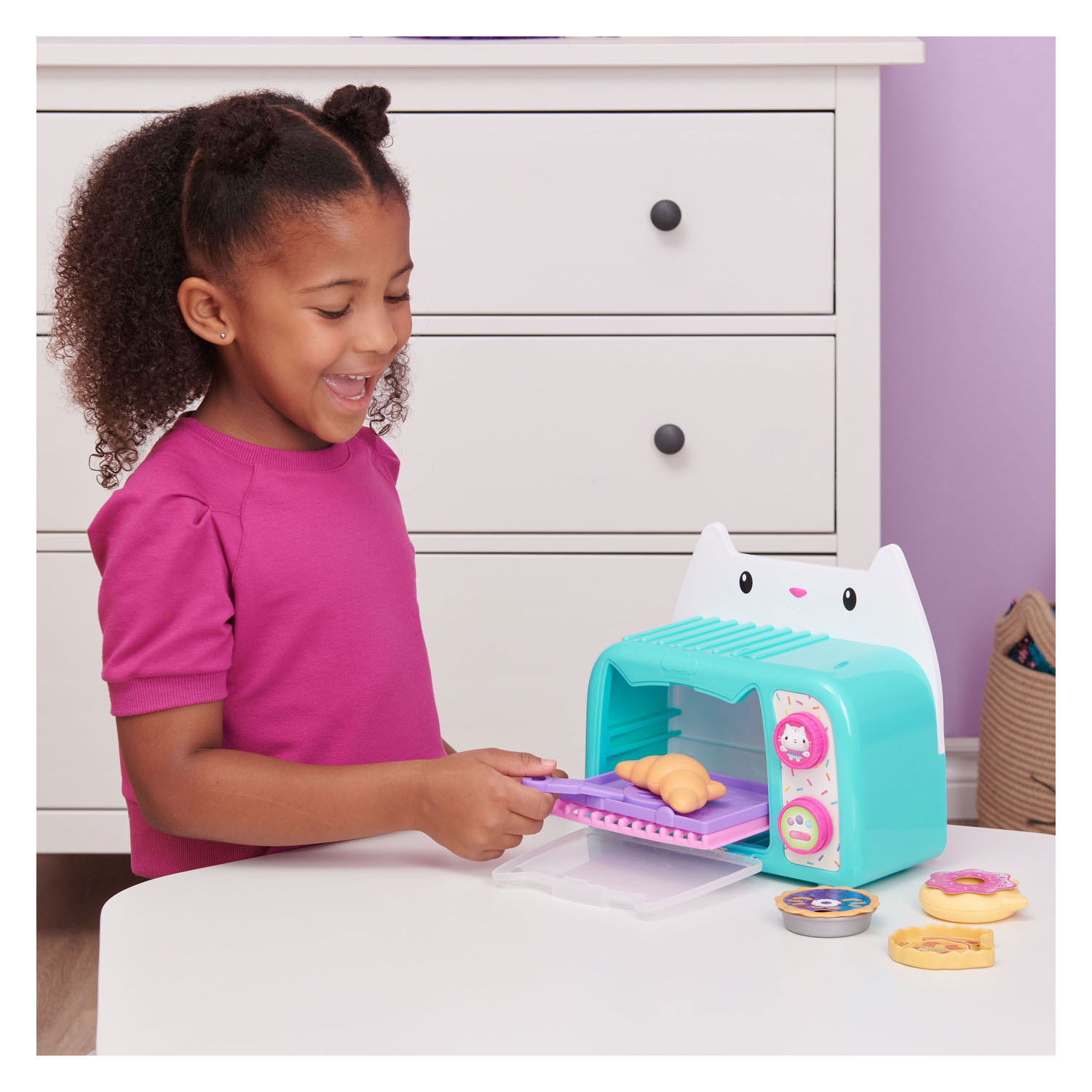Gabby's Poppenhuis - Cakey's Oven