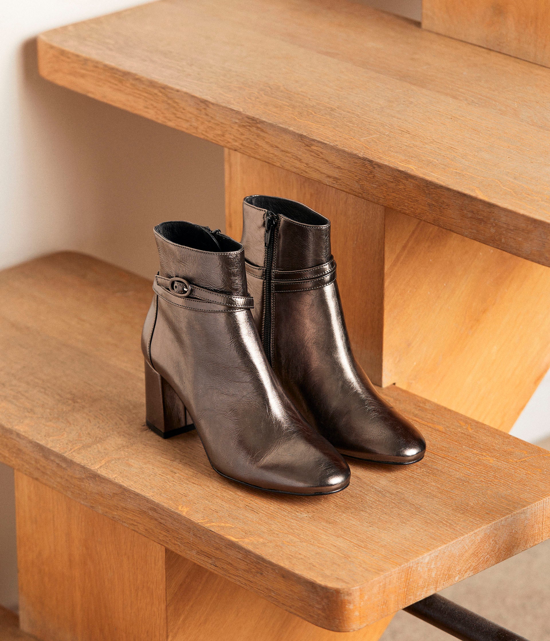 Boots talon argent Besse