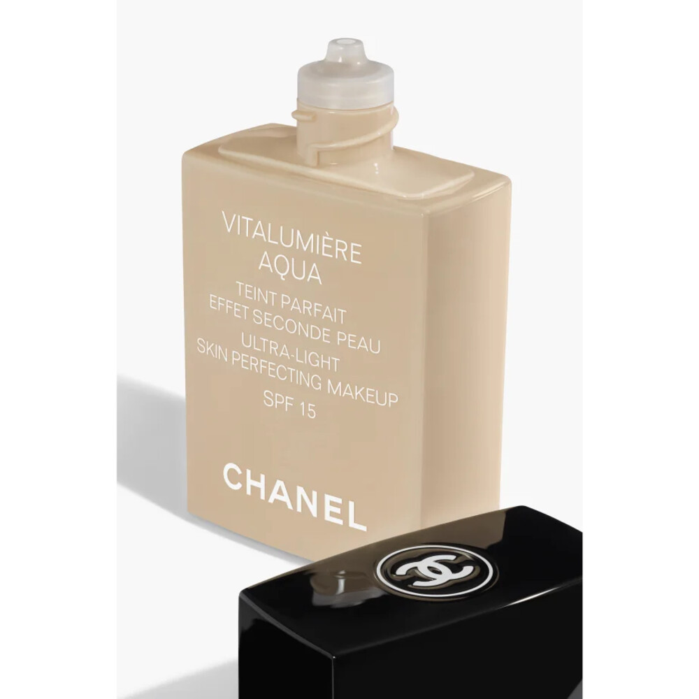 Chanel Chanel Vitalumière Aqua Foundation SPF 15 70 Beige30 ml