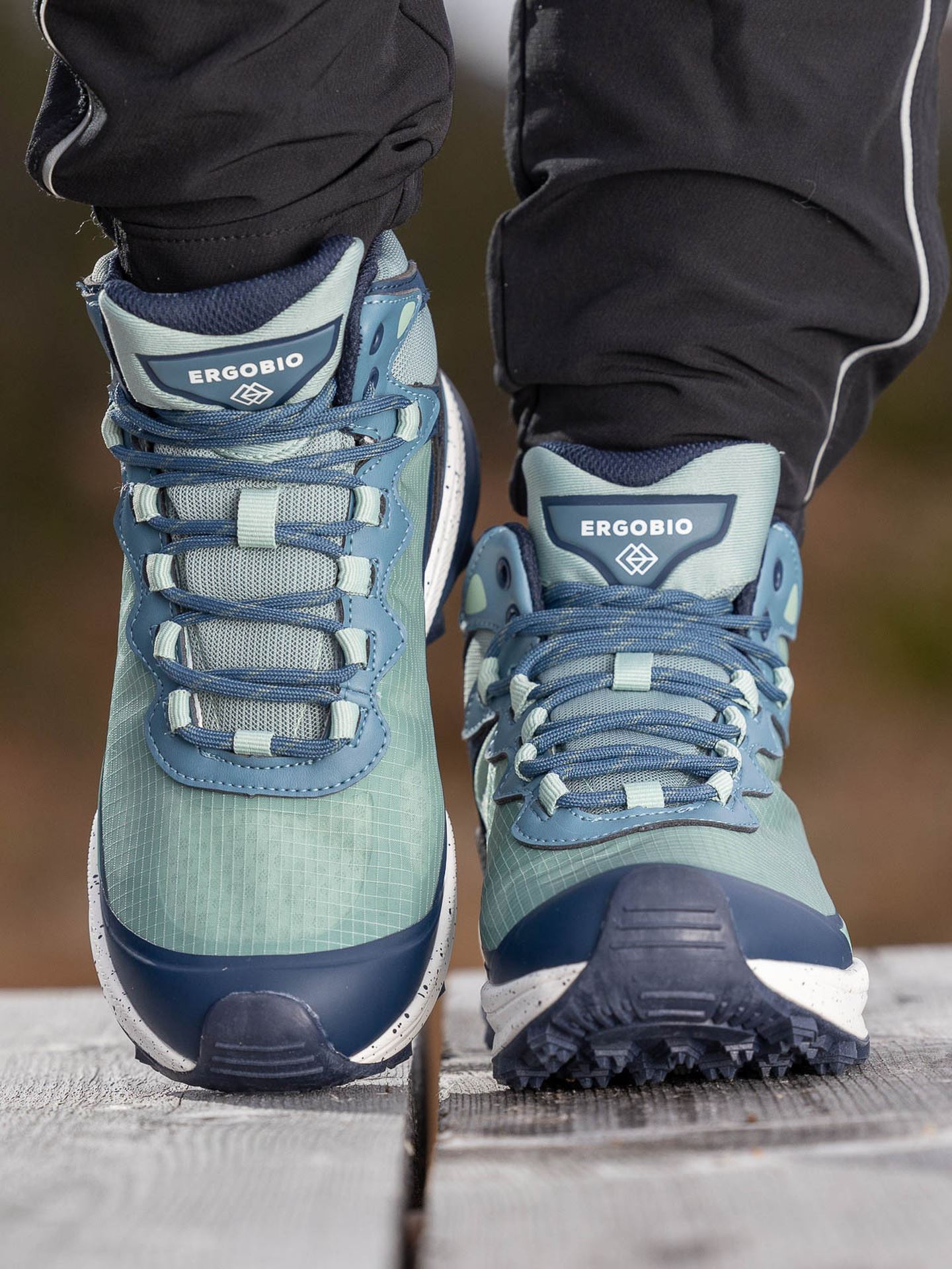 Trekker Lady WP