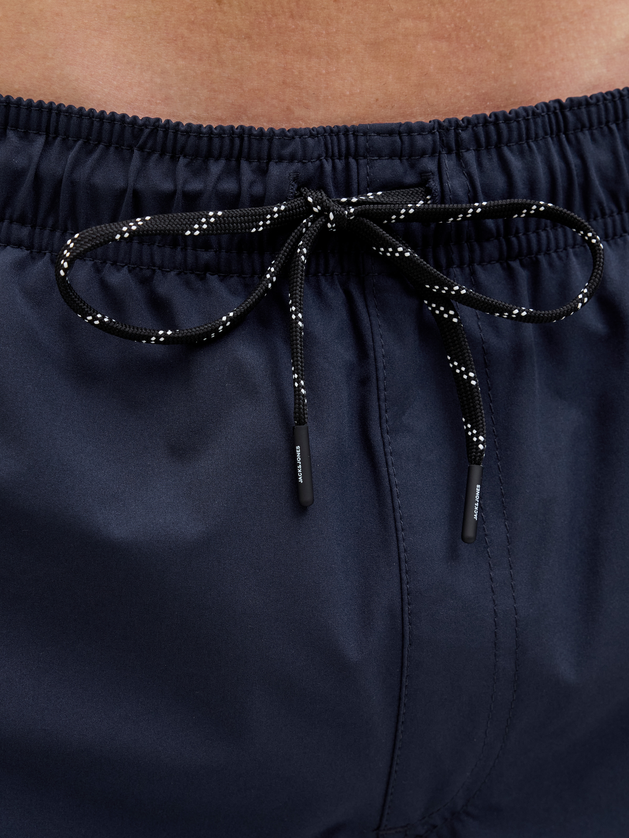 Jack & Jones Badeshorts »JPSTMAUI  Badeshort mit mittlerer Taille und elastischem Bund«, unifarben, modisch, regular fit, Web