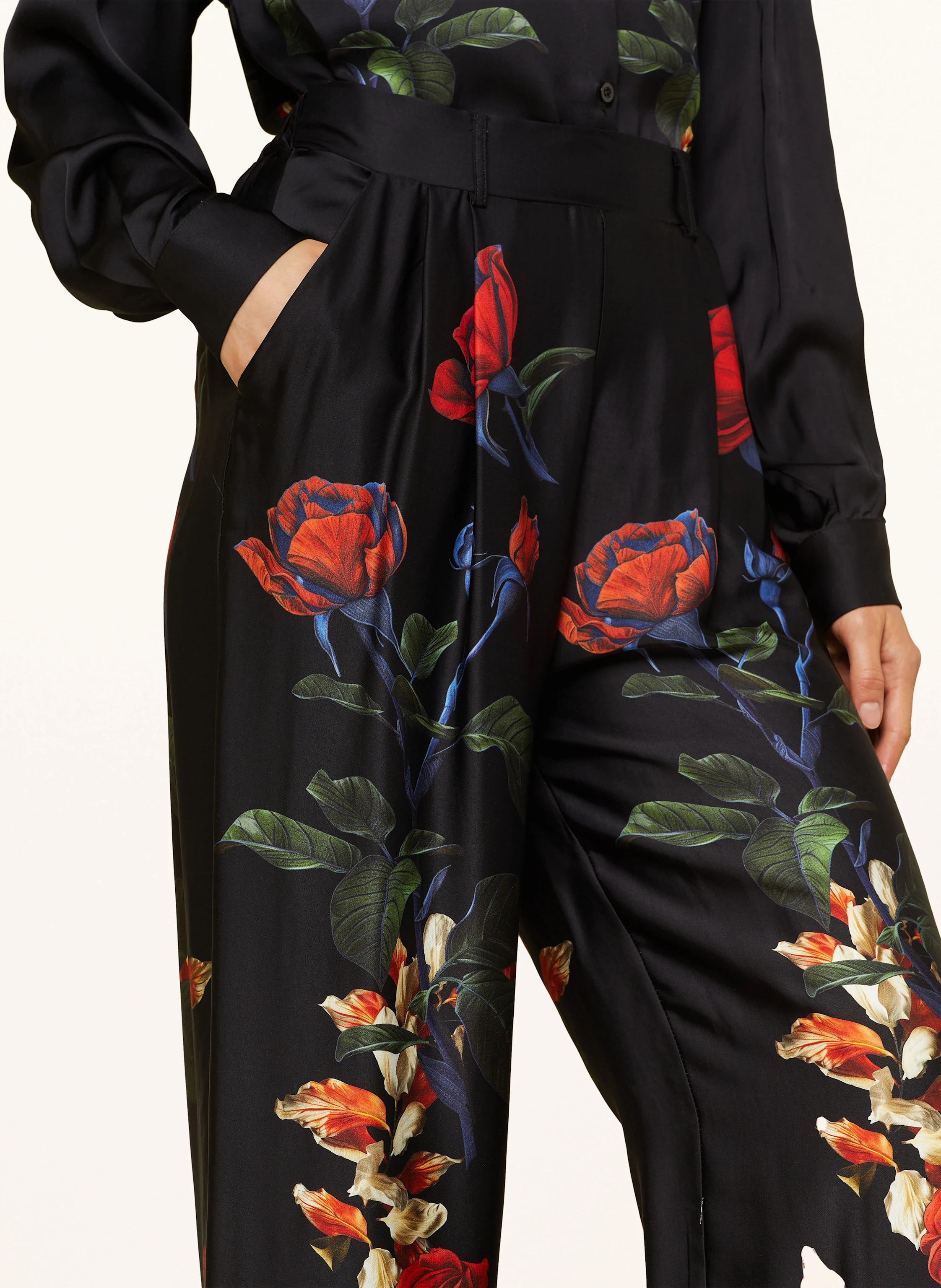 miss goodlife Marlenehose aus Satin