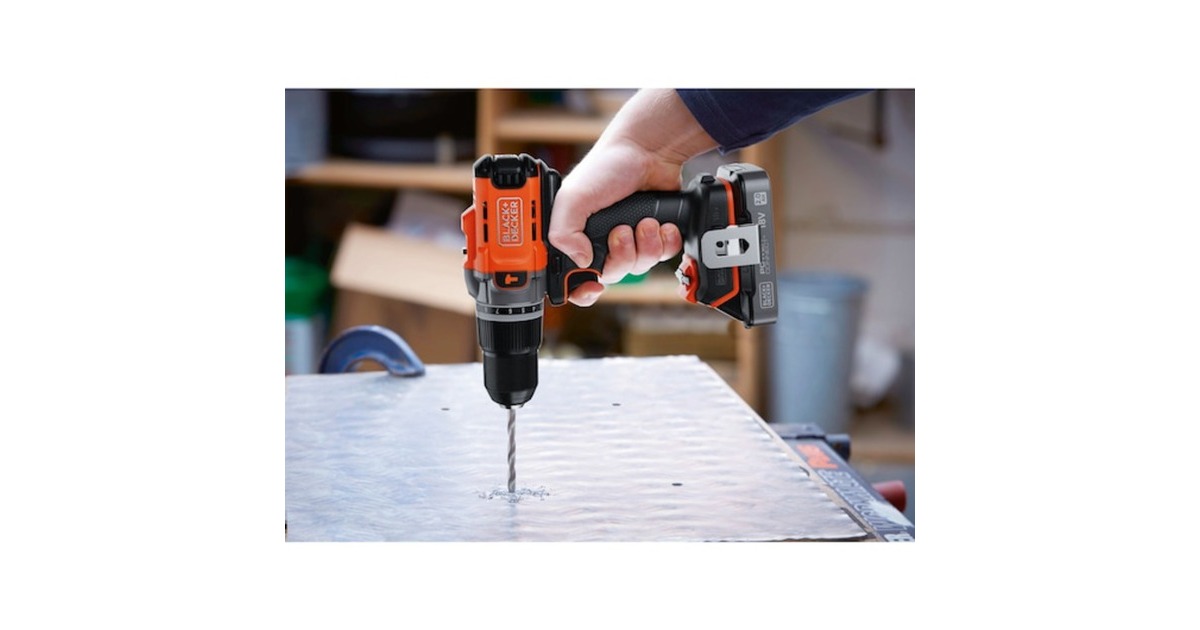 BLACK+DECKERSchroefklop machine/koffer +2x2.0ah schroefboor  (Oranje/zwart, 2 accu's en oplader inbegrepen)