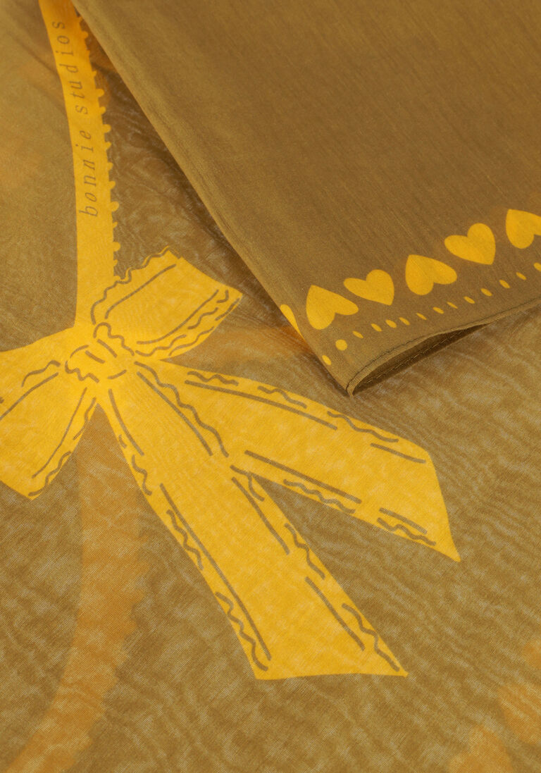 khaki bonnie studios sjaal love me do scarf