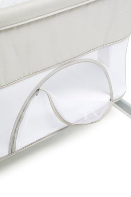 Beemoo CARE 2-i-1 Bedside Crib & Lekegrind, Light Grey