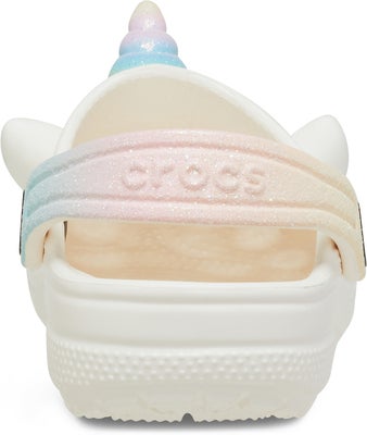 Crocs Classic IAM Rainbow Unicorn Kids Sandaler, Chalk